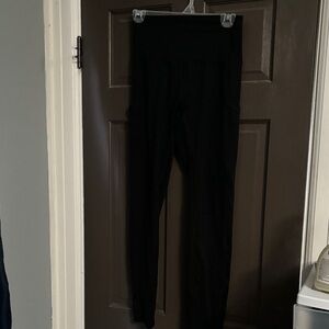 14 pairs of size M legging